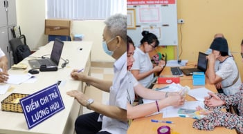 Vận hành chính quyền 2 cấp, bỏ cấp huyện có ảnh hưởng tới trả lương hưu, trợ cấp BHXH không?