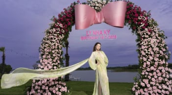 Lý Nhã Kỳ chi tiền tỷ mở tiệc sinh nhật, dùng 5 triệu bóng đèn khiến resort lung linh như cung điện