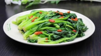 Loại rau chứa vitamin K gấp 60 lần trứng vịt, cực bổ dưỡng, nay thành đặc sản nhà hàng cao cấp