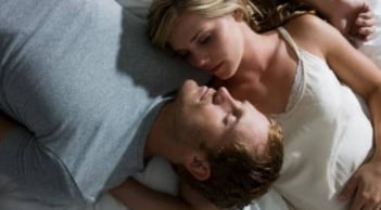 Cảnh báo sức khỏe: 4 thói quen khi ngủ âm thầm làm giảm tuổi thọ