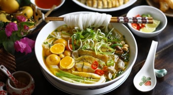 Cách làm phở gà ngon tại nhà