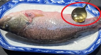 Rã đông cá đừng thả vào nước lạnh: Muốn nhanh, cá chắc thịt chỉ cần 1 bước này