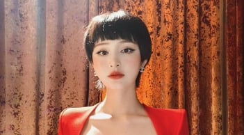 Hiền Hồ thừa nhận đã sai sau hành động quỳ gối xin lỗi trên sân khấu