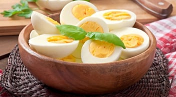 Mỗi ngày một quả trứng luộc: Chuyên gia cảnh báo 3 sai lầm nhiều người đang mắc
