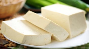 Đậu phụ: 'vũ khí' chống lão hóa cực tốt cho chị em