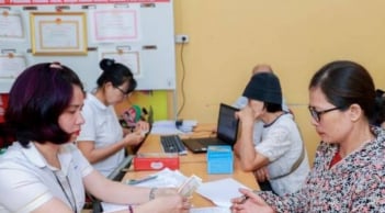 Ai sẽ được nhận chi trả gộp 2 tháng lương hưu, trợ cấp BHXH?