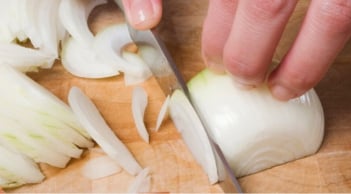 Hành tây rất tốt nhưng ăn theo cách này chẳng khác gì rước họa vào thân, nhiều người vẫn chủ quan