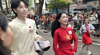Hòa Minzy tiết lộ khoảnh khắc đáng nhớ tại buổi tổng duyệt diễu binh