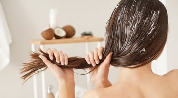 Giấm – “thần dược” tự nhiên cho mái tóc khỏe mạnh và bóng mượt