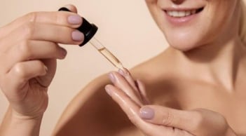 4 thời điểm vàng cần dùng vitamin C để da sáng và khỏe hơn
