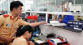 Tin vui: Phí đăng ký xe giảm 30% tại nhiều địa phương, người dân tiết kiệm hàng triệu đồng