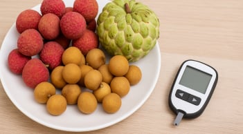 Mỡ máu tăng vọt dù không ăn dầu mỡ: Sai lầm ai cũng mắc khi ăn trái cây