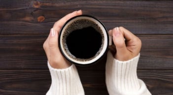 Mỗi ngày 1 cốc cà phê đen: Nghiên cứu 4,6 vạn người hé lộ bí quyết sống lâu