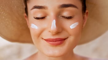 'Nằm vùng' những lưu ý cơ bản khi chăm sóc da ngày giao mùa