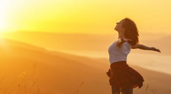 Tuổi 40 mà còn nhiều 3 thứ này thì càng già càng giàu, bình an vui vẻ. Bạn có không?