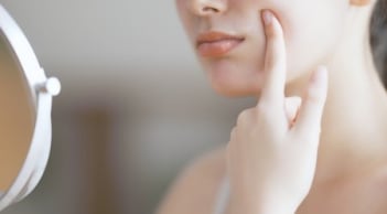 6 mẹo để da đẹp hoàn hảo ngay cả những ngày thời tiết 'đỏng đảnh'