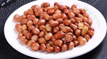 Lạc ngon nhưng có 'khắc tinh': Chuyên gia cảnh báo tuyệt đối không ăn chung với 4 thực phẩm này