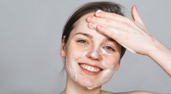 Mách nàng cách rửa mặt đúng chuẩn vừa giúp da đẹp vừa chống lão hóa cực đỉnh
