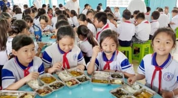 Trẻ em, học sinh được hỗ trợ tới 936.000 đồng/tháng: Cha mẹ đóng tiền học đầu năm có được trừ không