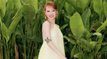 Nhã Phương lộ vòng 2 lùm lùm, vướng nghi vấn mang bầu lần 3?