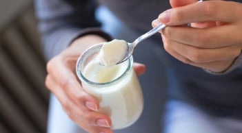 Ăn sữa chua mắc 5 sai lầm này là rước thêm bệnh vào người