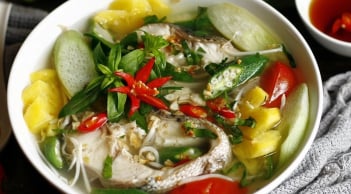 Nấu canh cá nên dùng nước sôi hay nước lạnh để khử tanh, tăng thêm chất bổ?