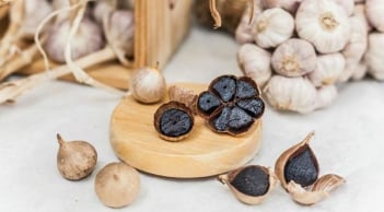 Loại nguyên liệu màu đen có khả năng giúp chị em trẻ đẹp hơn