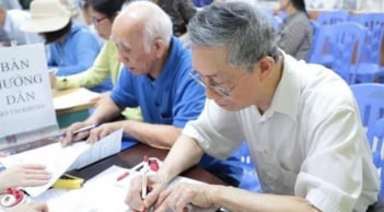 Đóng cả BHXH bắt buộc và tự nguyện, lương hưu nhận được bao nhiêu?