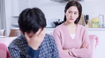 4 kiểu gia đình dễ khiến con cái xa cách, thậm chí trở thành “kẻ thù” của cha mẹ