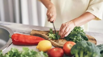 Phần rau thường bị vứt đi này lại là 'kho báu dinh dưỡng', là loại rau tốt thứ hai thế giới