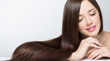 Mùa thu và bí quyết giữ mái tóc đen mượt, chắc khỏe, không lo gãy rụng