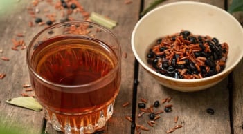 2 cách uống gạo lứt đậu đen rang giúp giảm cân, da mướt mịn