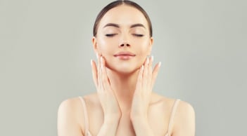 Mẹo giữ được vẻ rạng rỡ, trẻ trung như ở tuổi 30 đơn giản