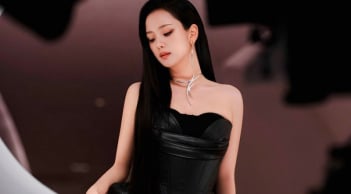 Jisoo (BLACKPINK) và 5 thói quen giúp duy trì làn da căng mướt không tuổi