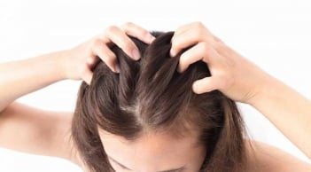 4 mẹo chăm sóc đơn giản nhưng cực hiệu quả giúp bạn “vượt qua mùa tóc bết” một cách nhẹ nhàng.