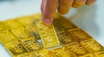 Giá vàng hôm nay 4/11: Vàng miếng bật tăng mạnh, vượt mốc quan trọng