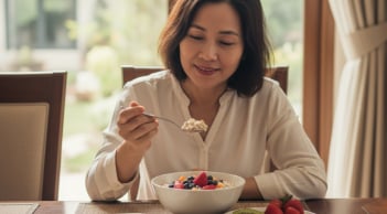 Phụ nữ sau 40 tuổi đừng ăn sáng kiểu này: Vòng eo “phình to” mà chẳng hiểu vì sao