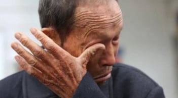 Tổ tiên dặn: '50 không giao tiền, 60 không đưa lời, 70 không ở lại, 80 không mời cơm'