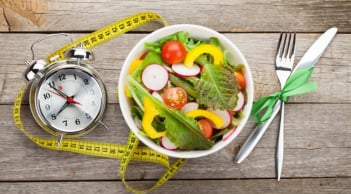 Chỉ cần vượt qua 2 khung giờ này trong ngày, bạn sẽ giảm cân nhanh gấp đôi mà không cần ăn kiêng