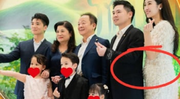 Hoa hậu Đỗ Mỹ Linh lại lộ vòng bụng lùm lùm