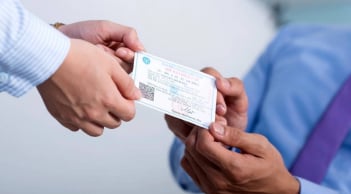 Từ 1/7/2025: 4 nhóm người được miễn hoàn toàn đóng BHYT, bạn có thuộc diện không?