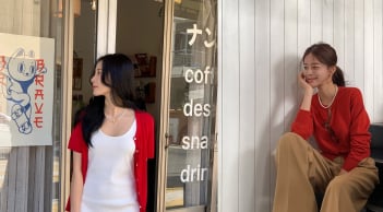 10 cách mặc đồ đỏ giúp chị em tỏa sáng trong mùa lạnh năm nay