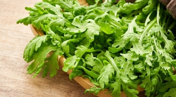 Loại rau canxi gấp 30 lần thịt bò, ăn 2 lần/tuần giúp cơ thể dẻo dai: Bí quyết mùa đông không ốm