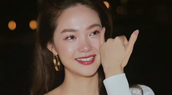 Minh Hằng tiết lộ bị tắc dây thần kinh số 3