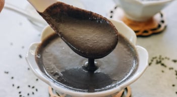 Bí quyết nấu chí mà phù - chè mè đen thơm ngon, chuẩn vị người Hoa