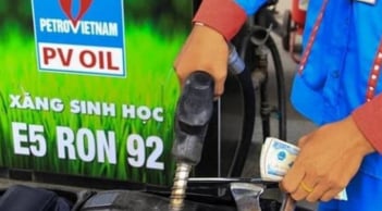 Từ tháng 6/2026, Việt Nam chỉ bán xăng sinh học E10, E5: Người dân cần chuẩn bị gì?