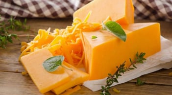 Thực phẩm chứa hơn nghìn hạt vi nhựa, gấp 45 lần nước đóng chai nhưng vẫn được nhiều người Việt ưa chuộng