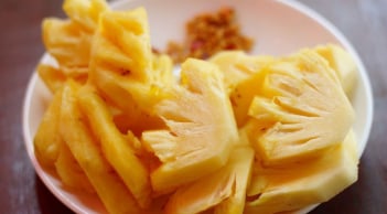 Phụ nữ thường xuyên ăn dứa, cơ thể có 5 thay đổi bất ngờ