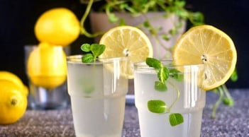 Cách uống nước chanh vào buổi sáng giúp giảm cân, thải độc cơ thể, không hại dạ dày