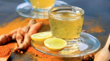 Cách uống nước chanh nghệ buổi sáng giúp giảm cân, eo thon gọn, không hại dạ dày